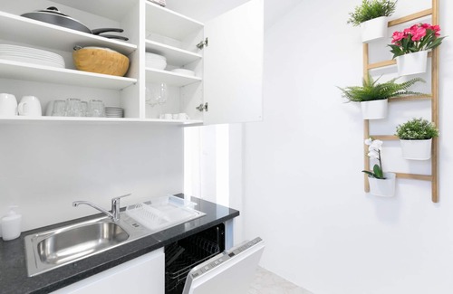 Evora House | Cozy 2 Brd House with Terrace - Old Town