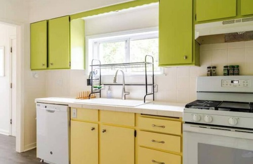 North Delridge House | Cozy 2 BRs near Downtown and SeaTac airport