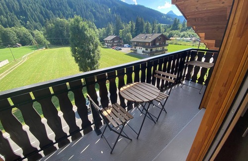 La Chapelle-d'Abondance Apartment | Cozy 2-Room Apartment for 4 with Balcony, Ski Locker, and Parking in La Chapelle-d'Abondance