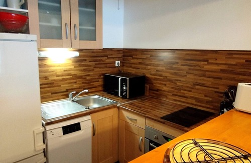 Prapoutel Apartment | Cozy 2-Room Cabin Apt, Heart of Prapoutel, Near Lifts & Shops, Sleeps 6