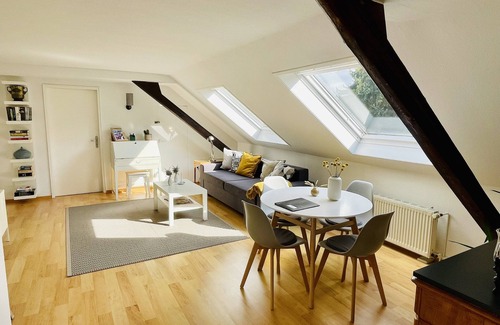 Ratingen Apartment | Cozy 2-room apartment with kitchen and bathroom