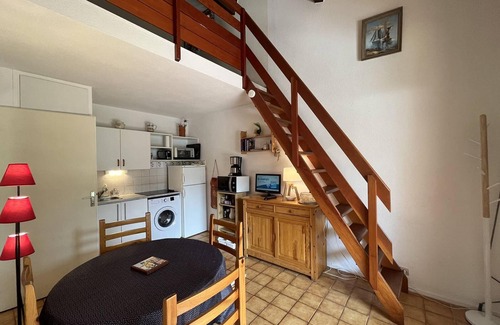 Saint-Cyprien Plage Villa | Cozy 2-Room Villa with Mezzanine, South-Facing Terrace, Close to Beach, Pool, Pets Welcome