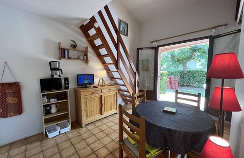Saint-Cyprien Plage Villa | Cozy 2-Room Villa with Mezzanine, South-Facing Terrace, Close to Beach, Pool, Pets Welcome