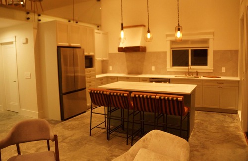 Coquitlam House | Cozy 2 story house, perfect families. Close to public transportation!