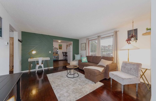 Nevada - Lidgerwood House | Cozy 2BD 1BTH Duplex! KING BED!