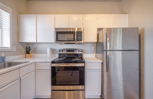 Milwood Apartment | Cozy 2BD Apt | Austin Texas