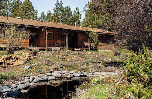 Southwest Bend House | Cozy 2BDR Retreat in Bend for 6