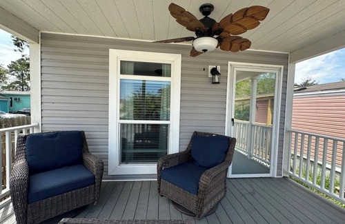 Bacliff House | Cozy 2BED 2BATH Home with central AC