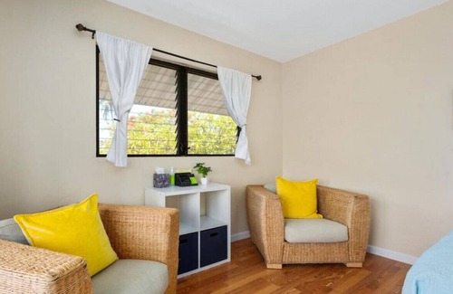 Kona Palisades Apartment | Cozy 2Bedroom with Relaxing Sea Views, Wifi and AC