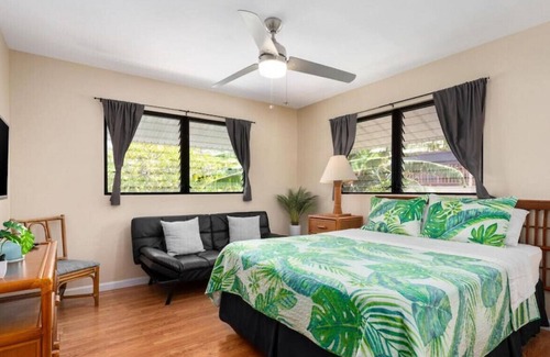 Kona Palisades Apartment | Cozy 2Bedroom with Relaxing Ocean Views and A/C