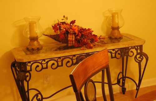 Freret Apartment | Cozy 2BR/1.5 Bath Uptown/Freret (17STR-10236)