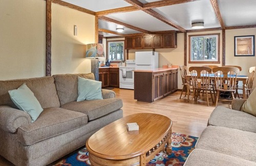 Fairplay House | Cozy 2BR Alma Mountain Cabin