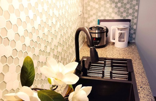 Pasig Condo | Cozy 2BR Condo Unit. Situated at the heart of metropolitan CBD's and Malls.