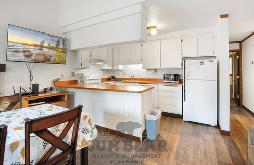 Incline Village Condo | Cozy 2BR Condo Near Diamond Peak (AT5)