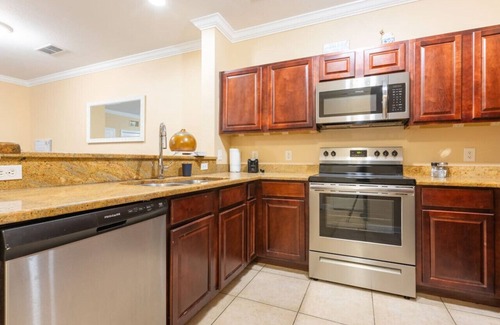 Four Corners Apartment | Cozy 2BR Escape Near Disney