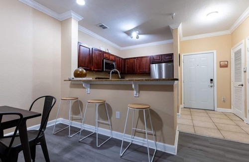 Four Corners Apartment | Cozy 2BR Escape Near Disney