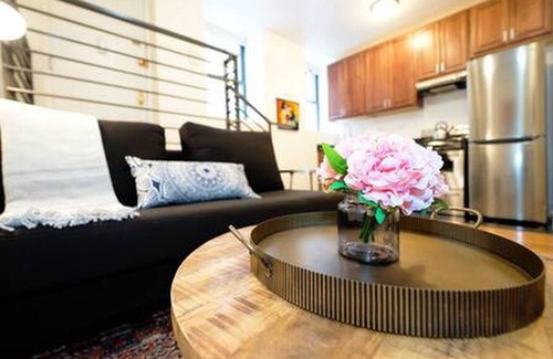 Washington Heights Apartment | Cozy 2BR~Family Friendly Apartment~Close to Times Square
