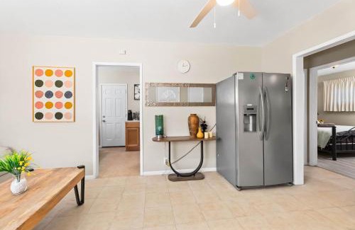 Ontario House | Cozy 2BR Home with Bright Interior & Relaxing Patio