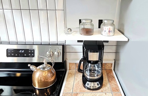 Charleston Apartment | Cozy 2BR Loft in Downtown Charleston, IL