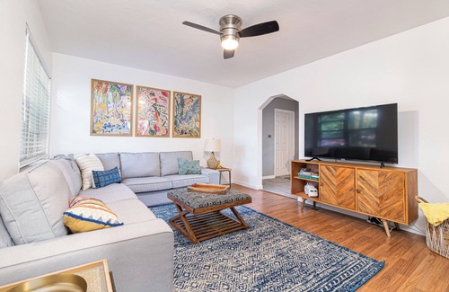 Old Seminole Heights House | Cozy 2br Seminole Heights Perfect for a Getaway