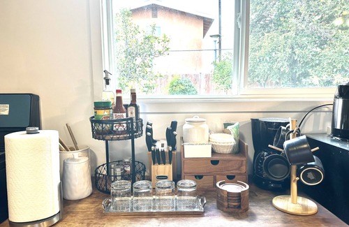 Riverview West Apartment | Cozy 2BR w/WiFi & TV : Dive into SoCal Adventures!Sleep 8 & Parking