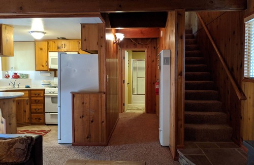 Moonridge House | Cozy 3 Bed, 1 Bath Cabin. 10 Dollars Pets Fee per Night