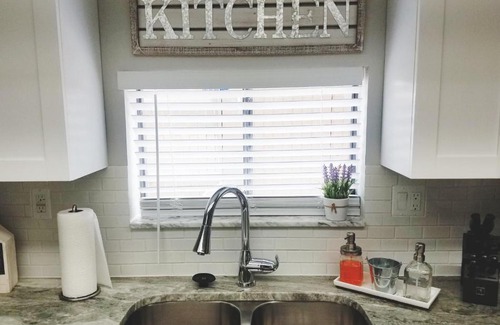 Temple Terrace Apartment | Cozy 3 bed 2.5 bath located near Busch Gardens