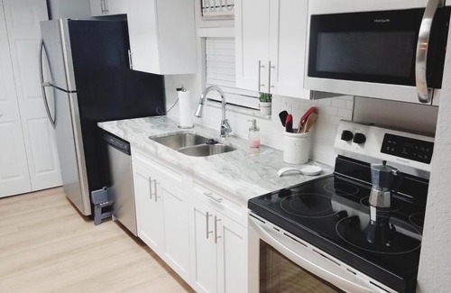 Temple Terrace Apartment | Cozy 3 bed 2.5 bath located near Busch Gardens