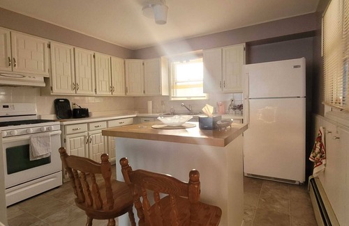 Chatham-Kent House | Cozy 3 bed HOUSE in the heart of Chatham City, Acess to everything within 5 min