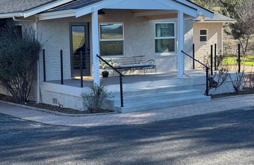 Templeton House | Cozy 3-Bedroom, 2-Bath Retreat on Acreage- Quiet Country Charm Minutes from Town