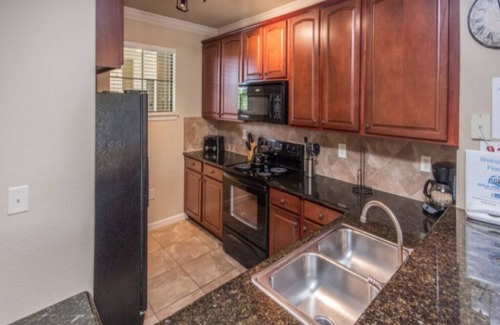 Wellington Condo | Cozy 3 Bedroom 3 Bathroom Condo in Bella Piazza