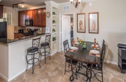 Wellington Condo | Cozy 3 Bedroom 3 Bathroom Condo in Bella Piazza