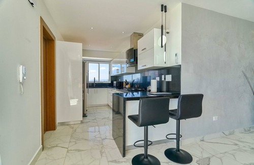 Downtown Santo Domingo Apartment | Cozy 3 bedroom Apt/Outdoor Pool/Gym/parking space
