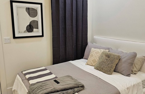 Los Alamos Apartment | Cozy 3-bedroom apartment with AC and WiFi in peaceful Los Alamos