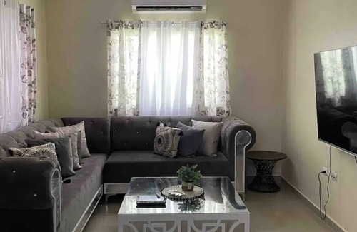 Bani House | Cozy 3-bedroom apartment with WiFi, in Bani pet friendly