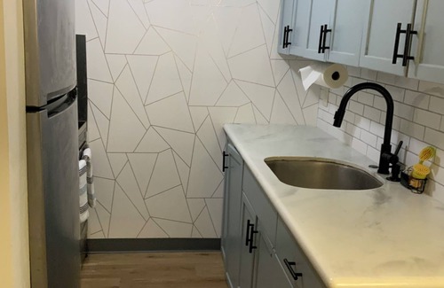 Western Honolulu Apartment | Cozy 3-bedroom apartment with WiFi in Centrally located Honolulu Salt Lake