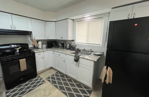 Kingston House | Cozy 3 bedroom apartment in the heart of the Wyoming Valley