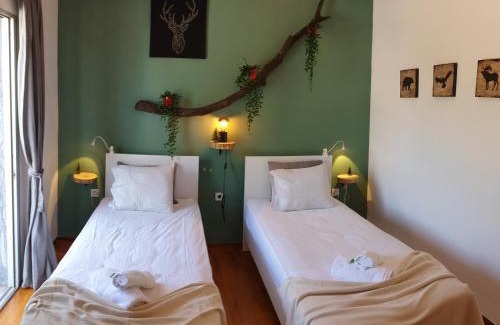 Livadhia Apartment | Cozy 3 Bedroom Apartment