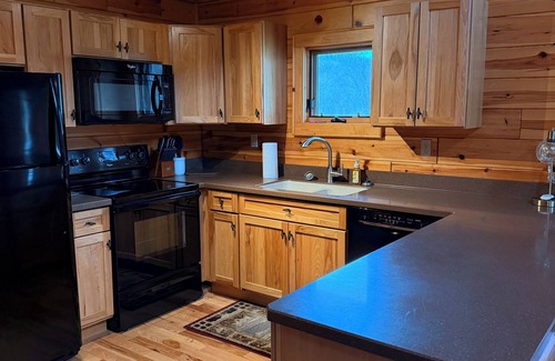 Sharpsburg Cabin | Cozy 3-bedroom cabin in Athens