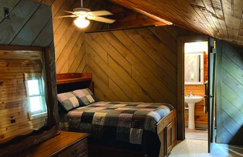Tazewell Cabin | Cozy 3-bedroom cabin surrounded by nature