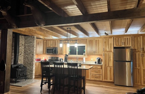 Iron River Cabin | Cozy 3-bedroom cabin in Ottawa National Forrest near Iron River MI.
