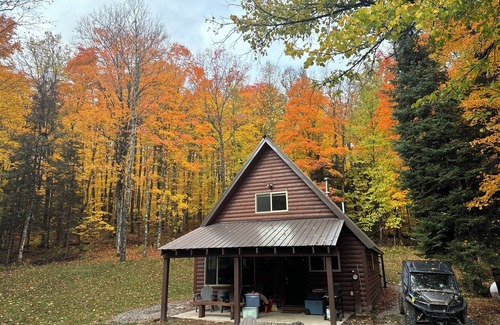 Iron River Cabin | Cozy 3-bedroom cabin in Ottawa National Forrest near Iron River MI.