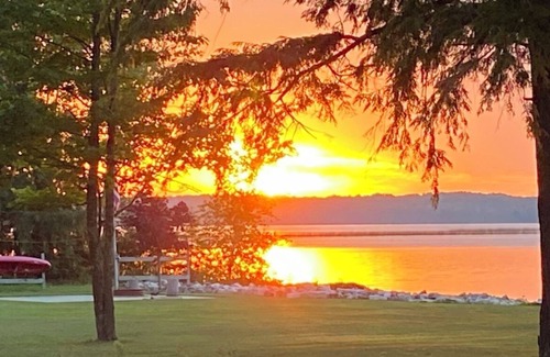 Manistique Cabin | Cozy 3-bedroom cabin in peaceful Manistique on Indian Lake with wifi and cable