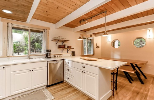 Packwood Cabin | Cozy 3 bedroom cabin-with sounds of the creek and river.