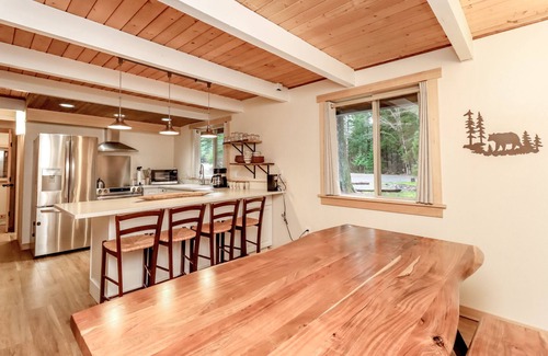 Packwood Cabin | Cozy 3 bedroom cabin-with sounds of the creek and river.