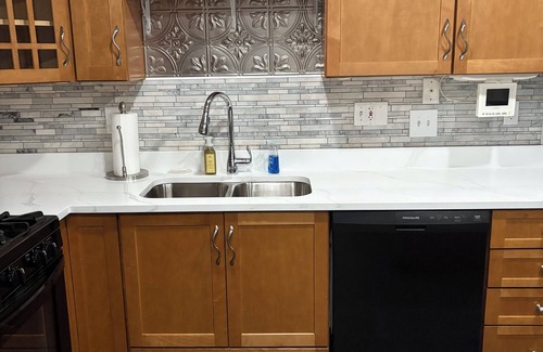 Miller Beach Condo | Cozy 3-bedroom condo with AC, WiFi in charming Miller Beach