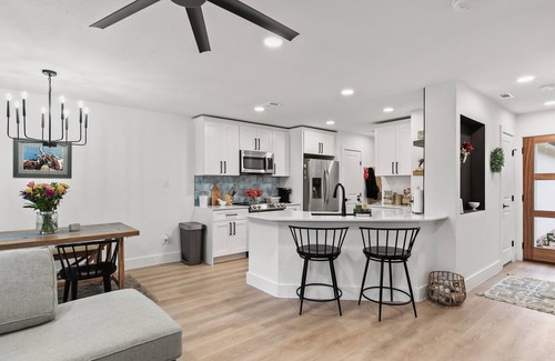 Austin Condo | Cozy 3 bedroom condo 13miles from DT Austin