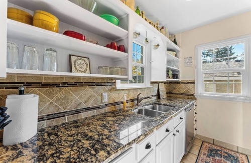 Nampa Cottage | Cozy 3 bedroom Cottage in quiet neighborhood in Nampa