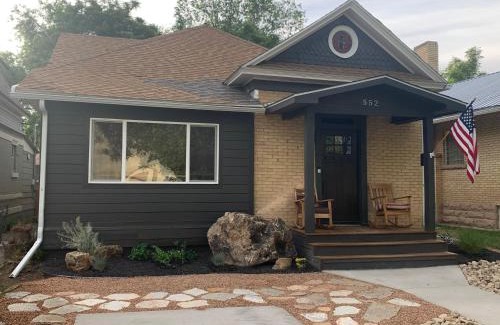 Delta House | Cozy 3-Bedroom Grand Chalet