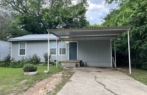 Ardmore House | Cozy 3 bedroom home near Lake Murray